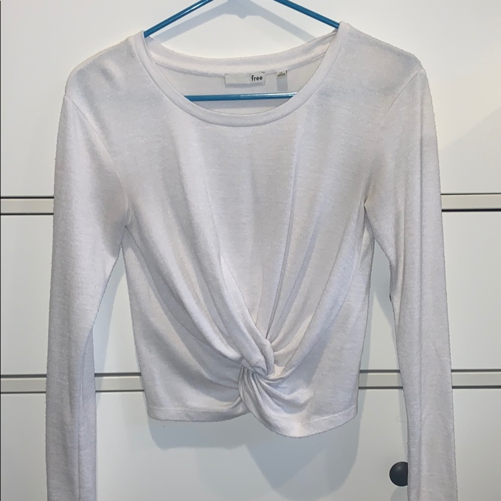 Aritzia shirt